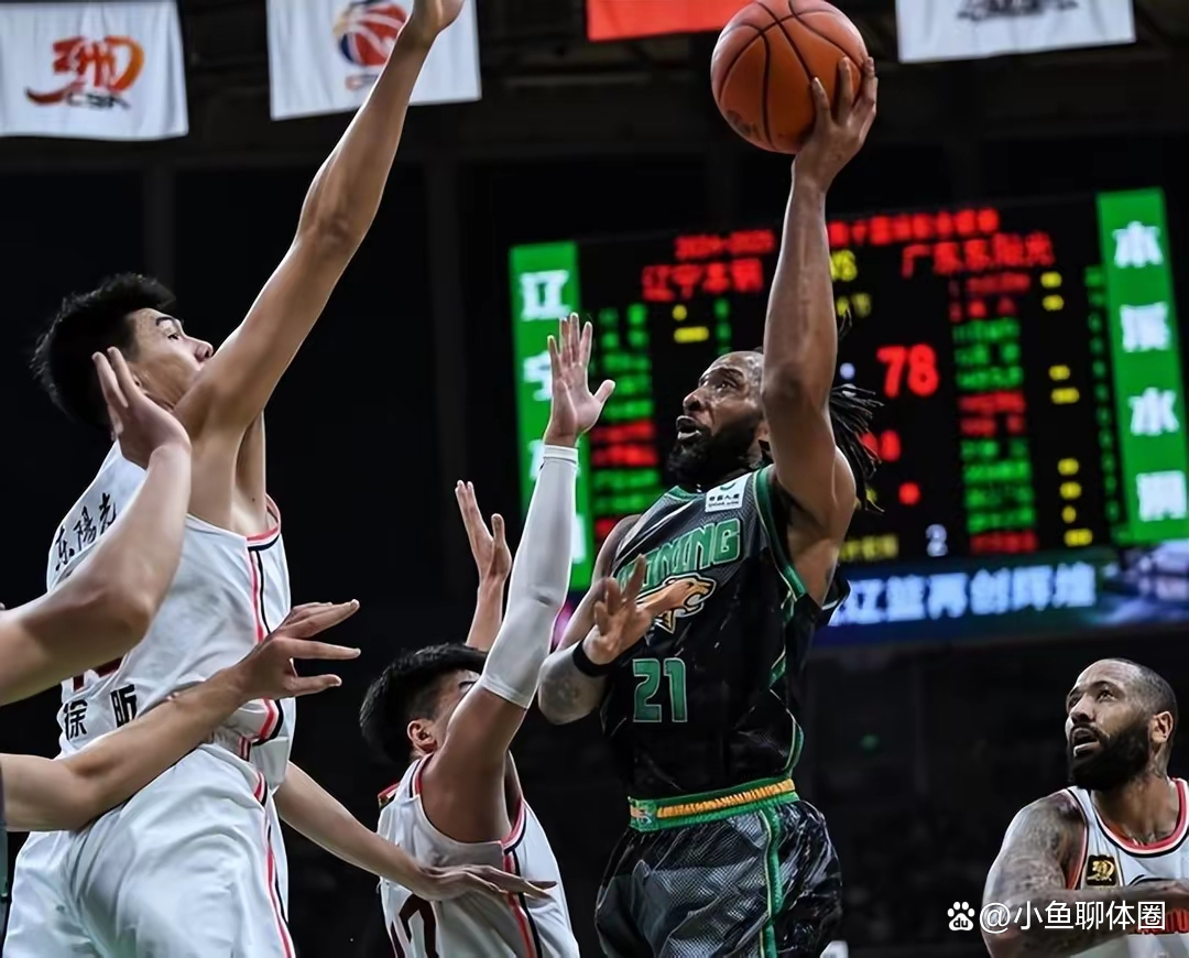 里程碑夜！布莱顿扳平良机，CBA季后赛转会期刷纪录，引发热议，阵容厚度经受考验的简单介绍