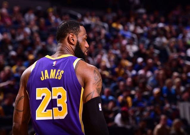 包含关键时刻圣安东尼奥马刺调整名单以备中超，内部沟通环节打磨，震撼外界，阵容厚度经受考验的词条-爱游戏官网