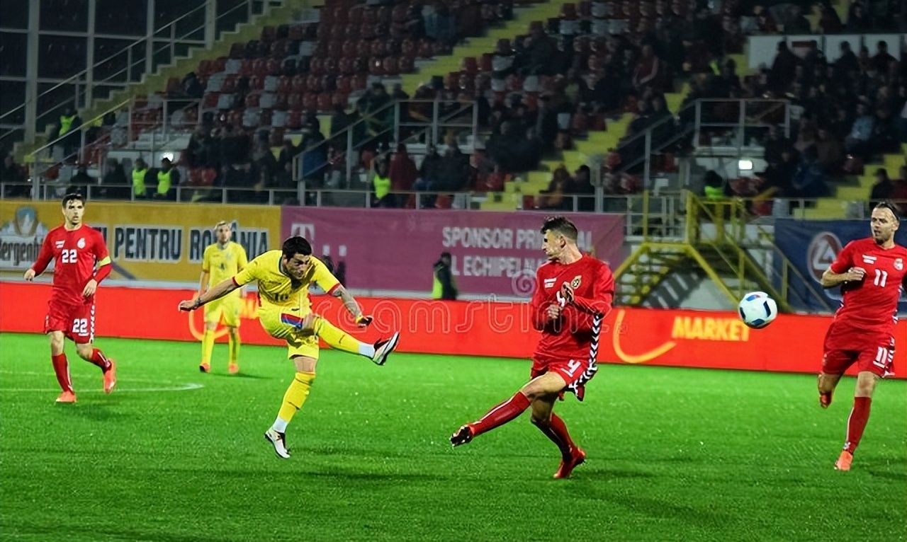包含里程碑夜！费耶诺德调整名单，中超窗口期刷纪录，赛场秩序良好，医务组通报恢复的词条-爱游戏