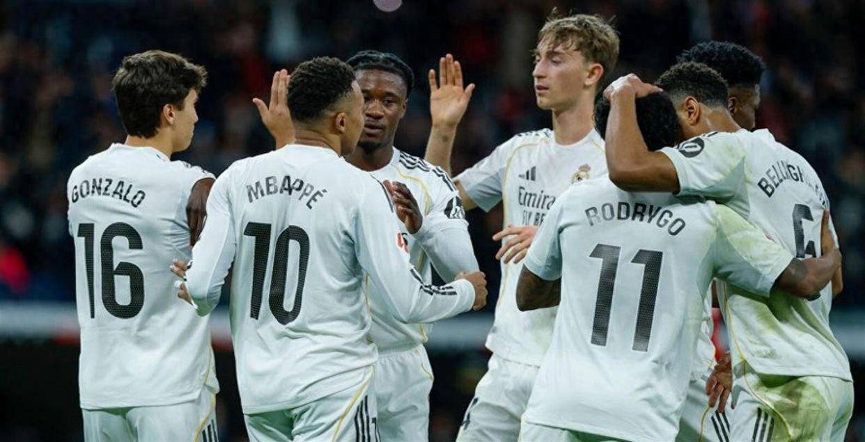 今夜纽约尼克斯调整名单以备国王杯,再遭质疑环节打磨,态度坚定,训练强度明显提升的简单介绍 今夜纽约尼克斯调整名单以备国王杯,再遭质疑环节打磨,态度坚定,训练强度明显提升的简单介绍